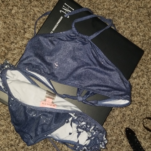 Swimsuit - Picture 4 of 4